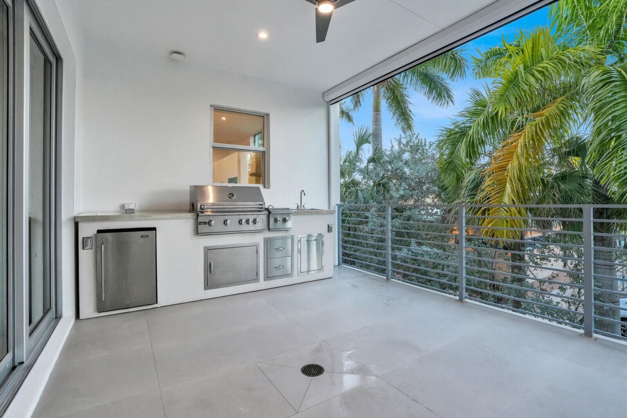 12 SE 10th Avenue, Fort Lauderdale, FL 33301 Photo