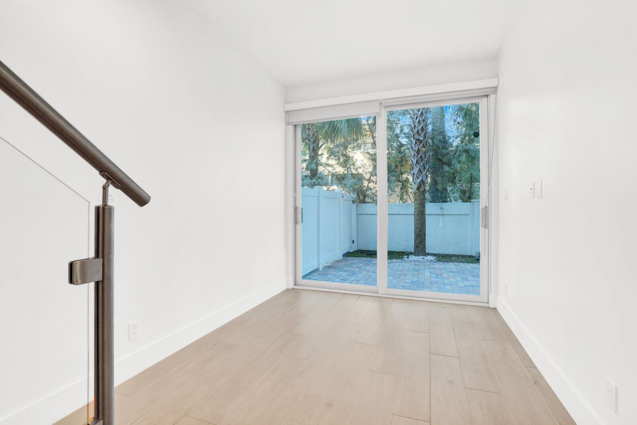 12 SE 10th Avenue, Fort Lauderdale, FL 33301 Photo