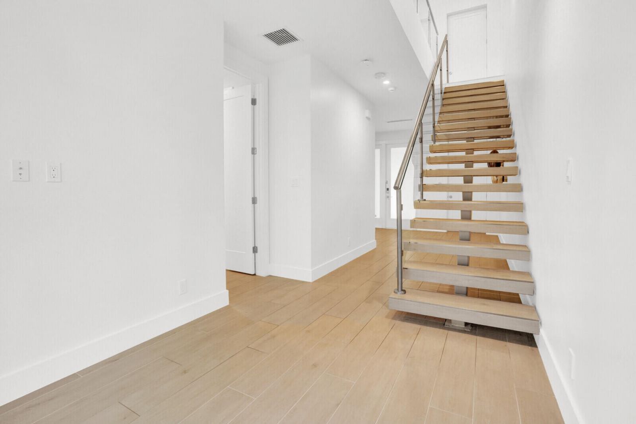 12 SE 10th Avenue, Fort Lauderdale, FL 33301 Photo