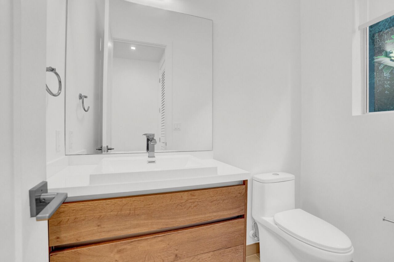 12 SE 10th Avenue, Fort Lauderdale, FL 33301 Photo