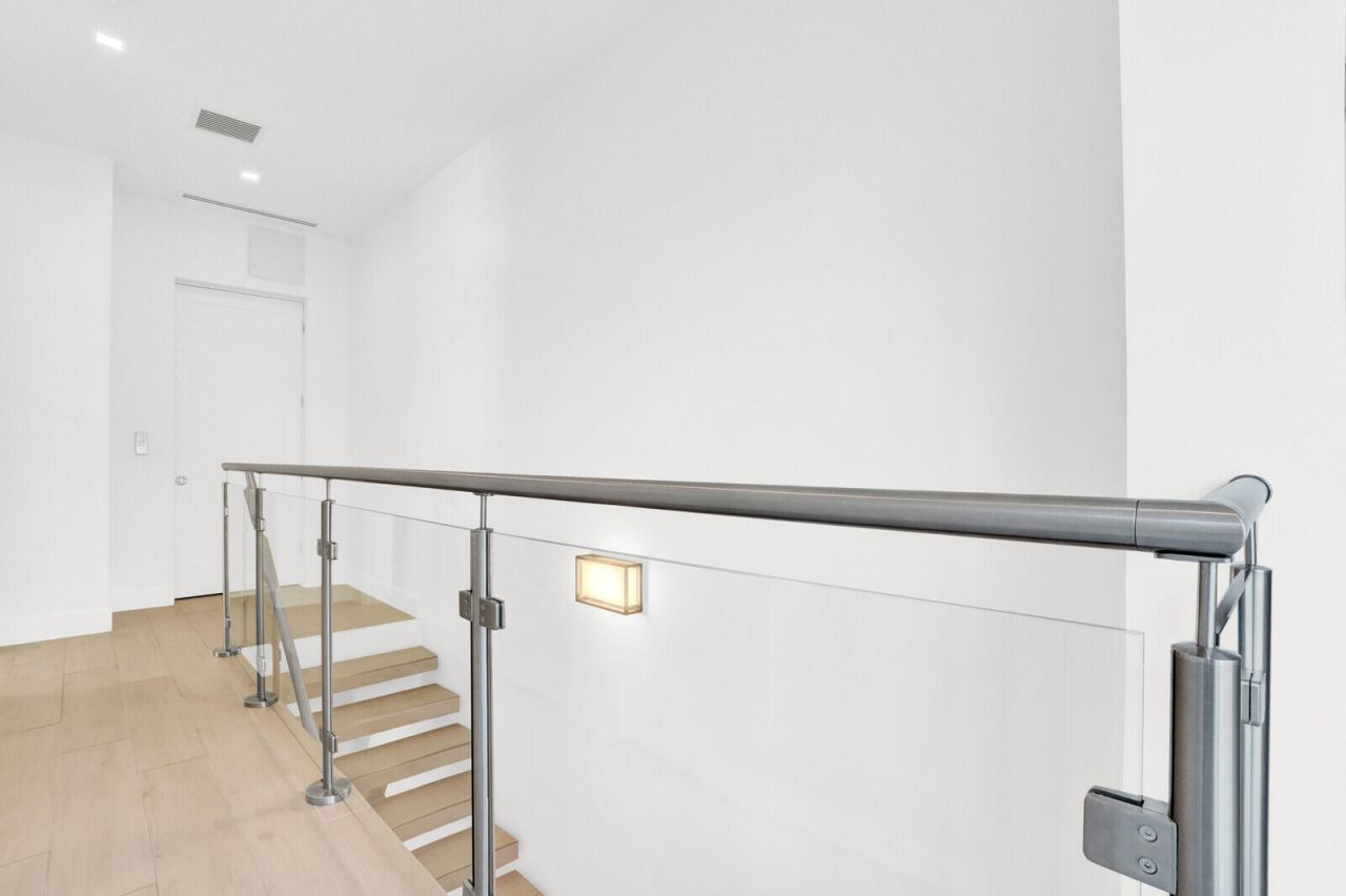 12 SE 10th Avenue, Fort Lauderdale, FL 33301 Photo