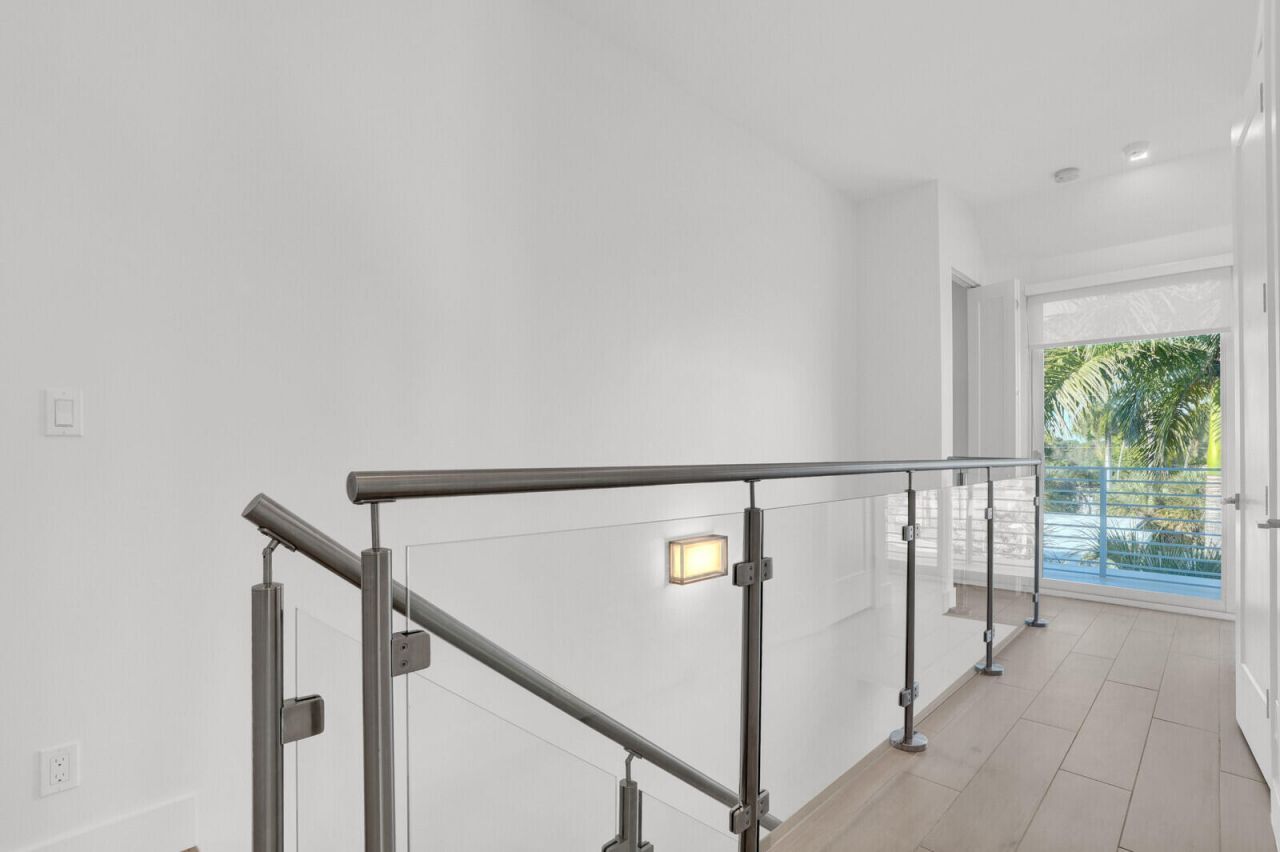 12 SE 10th Avenue, Fort Lauderdale, FL 33301 Photo