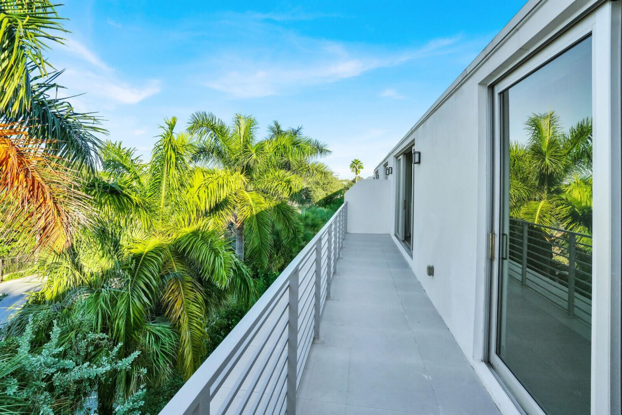 12 SE 10th Avenue, Fort Lauderdale, FL 33301 Photo