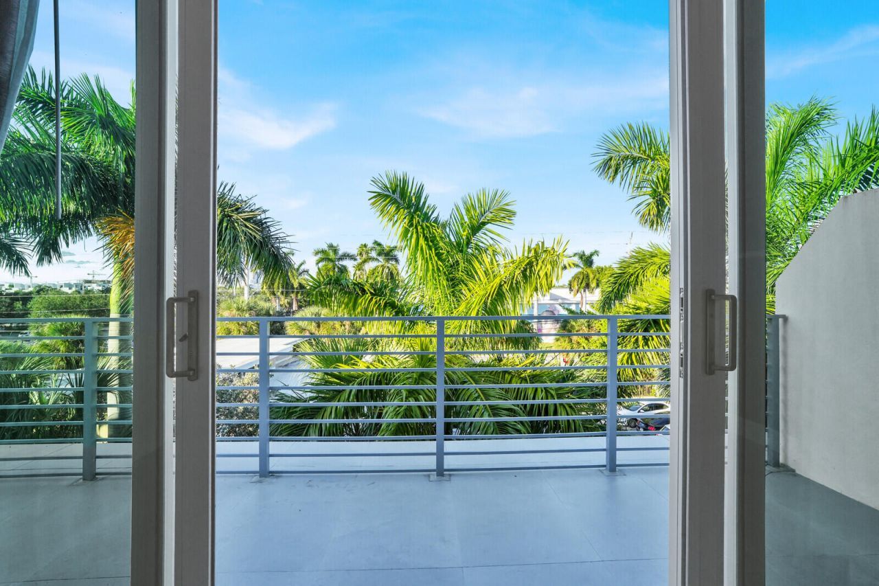 12 SE 10th Avenue, Fort Lauderdale, FL 33301 Photo