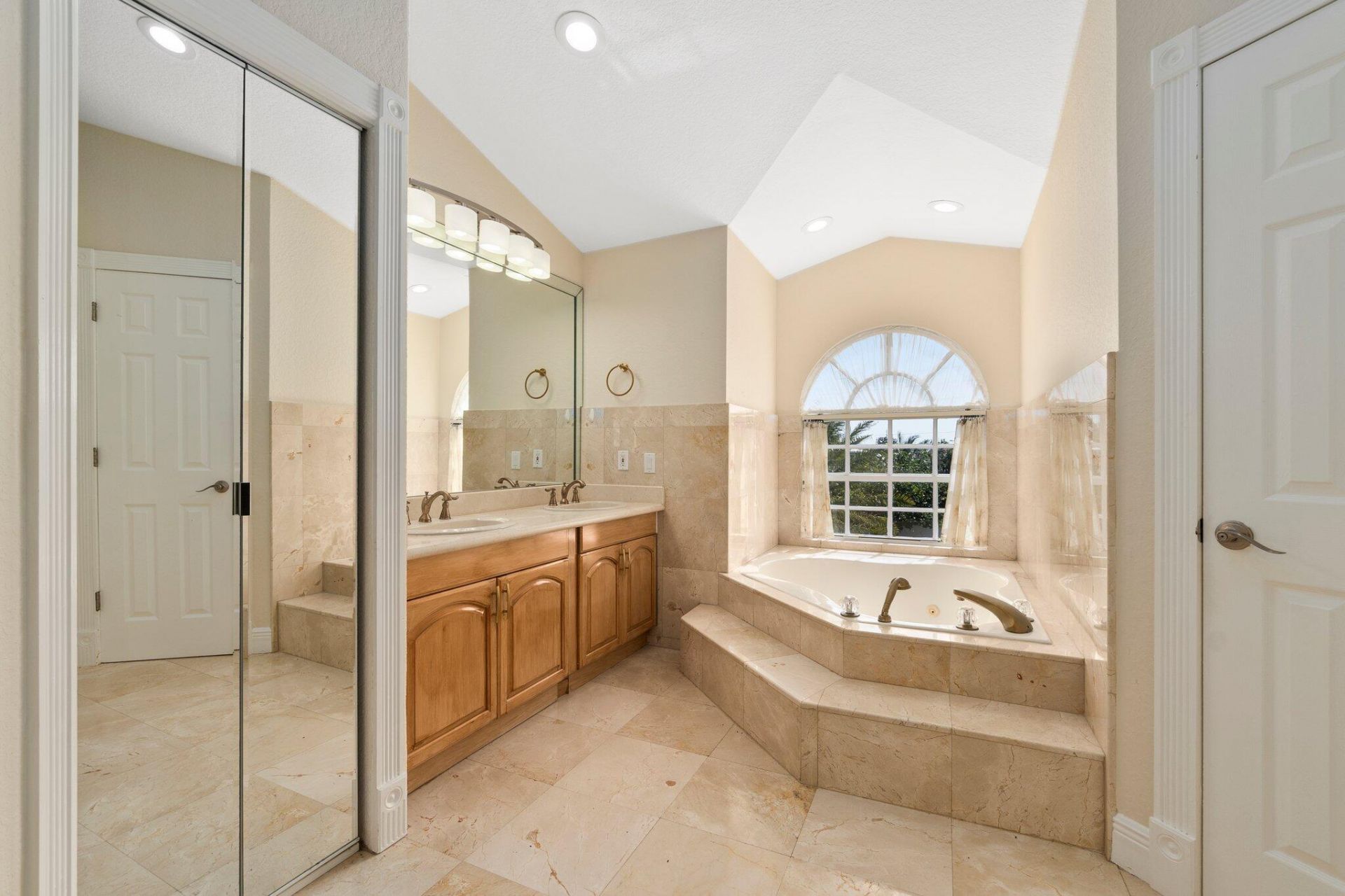 7095 S Hwy A1a, Melbourne Beach, FL 32951 Photo