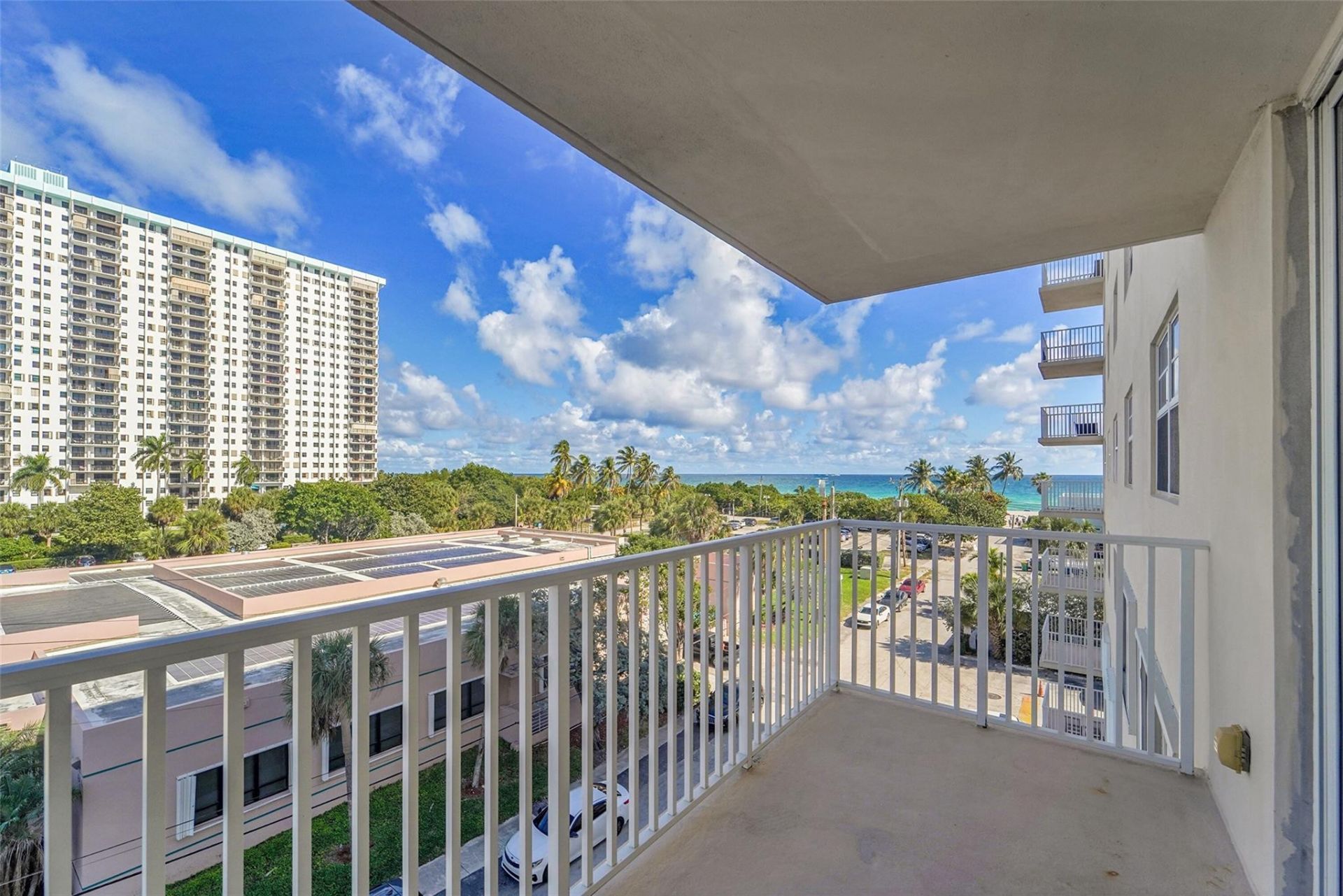 1401 S Ocean Drive, Unit 502, Hollywood, FL 33019 Photo