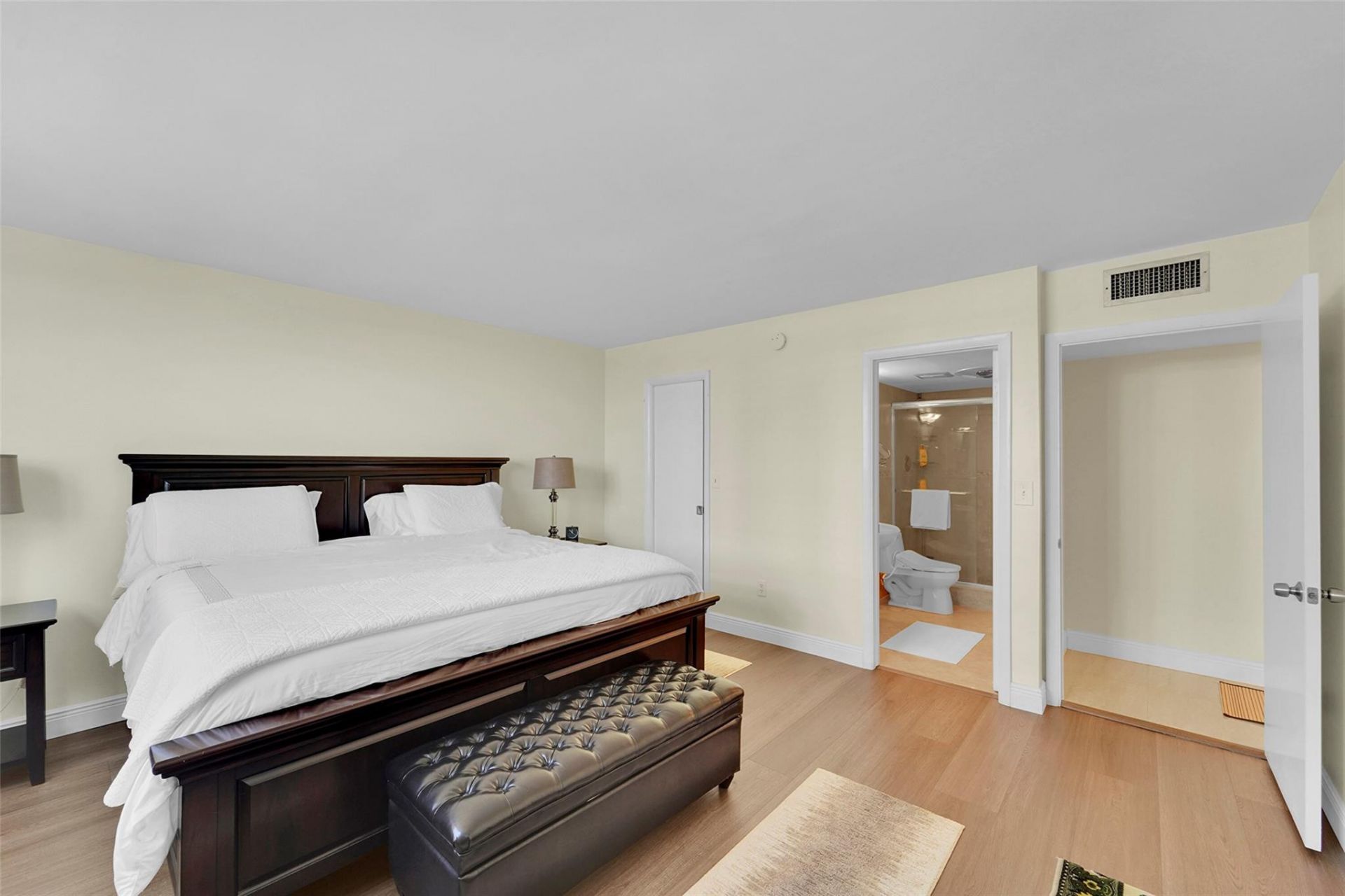 1401 S Ocean Drive, Unit 502, Hollywood, FL 33019 Photo