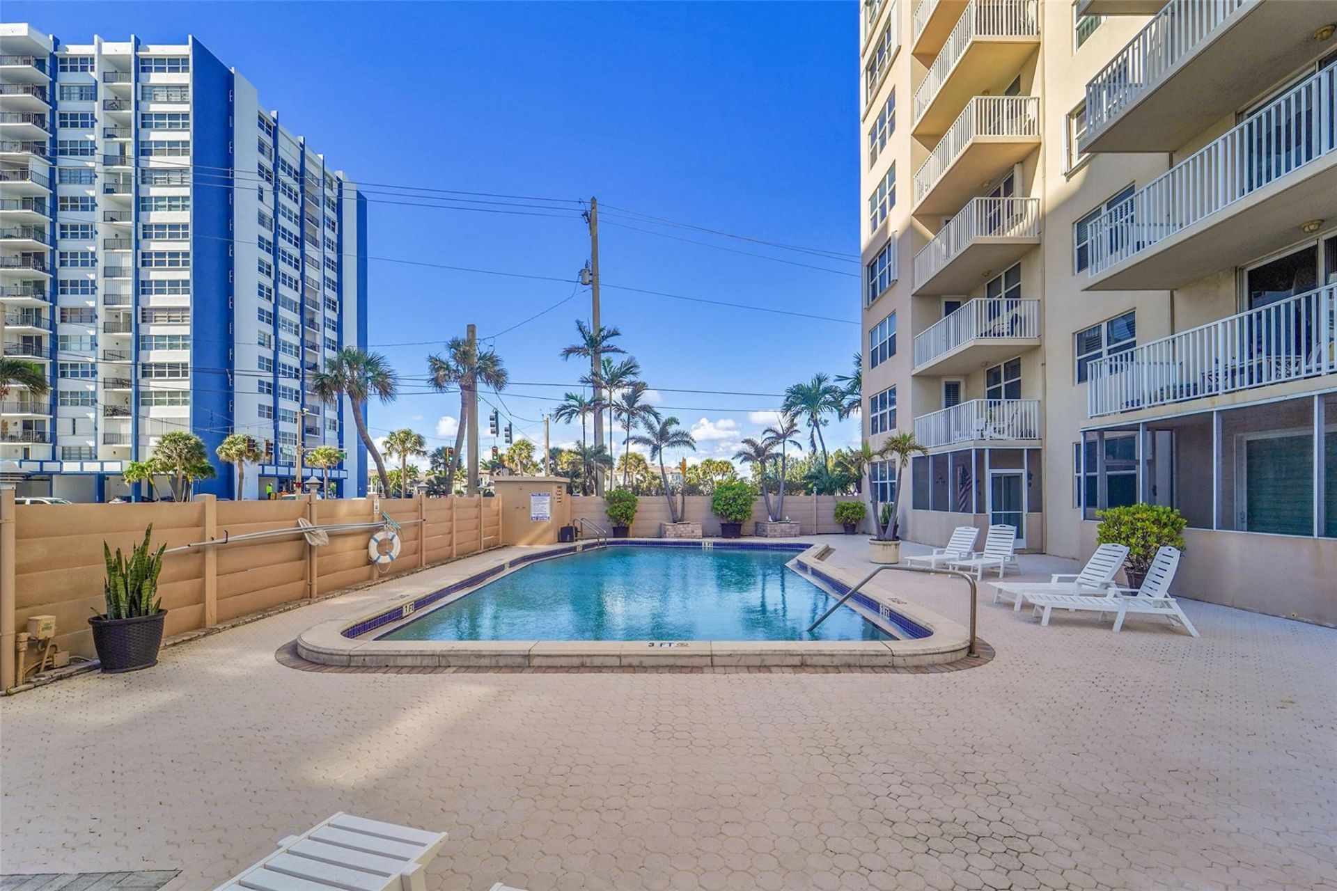 1401 S Ocean Drive, Unit 502, Hollywood, FL 33019 Photo