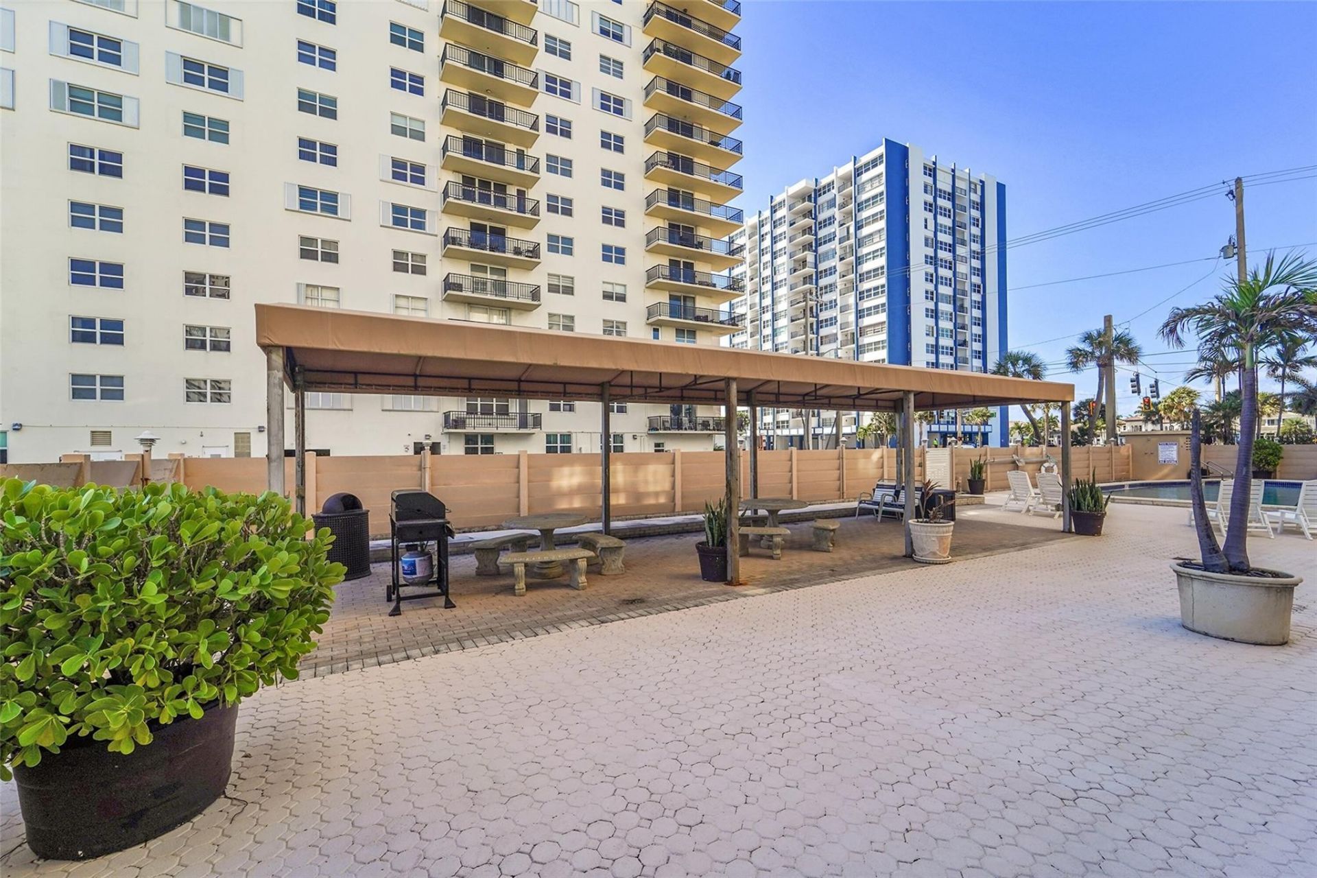 1401 S Ocean Drive, Unit 502, Hollywood, FL 33019 Photo