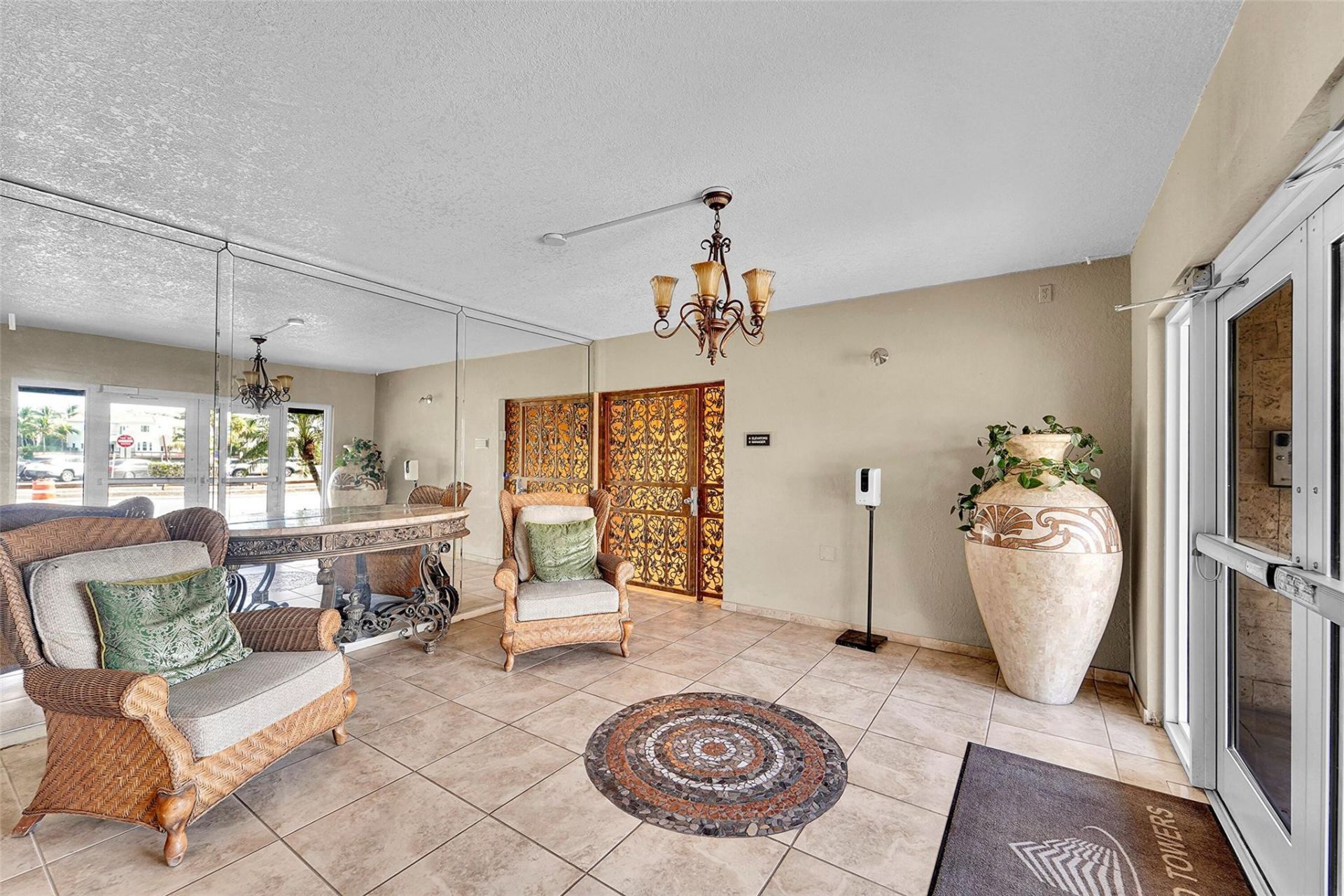 1401 S Ocean Drive, Unit 502, Hollywood, FL 33019 Photo