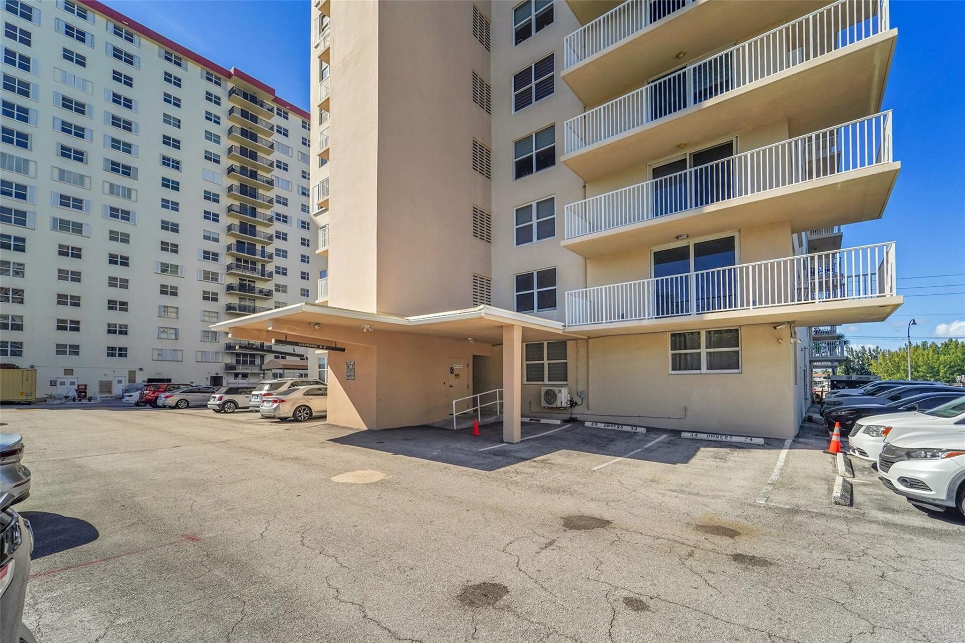 1401 S Ocean Drive, Unit 502, Hollywood, FL 33019 Photo