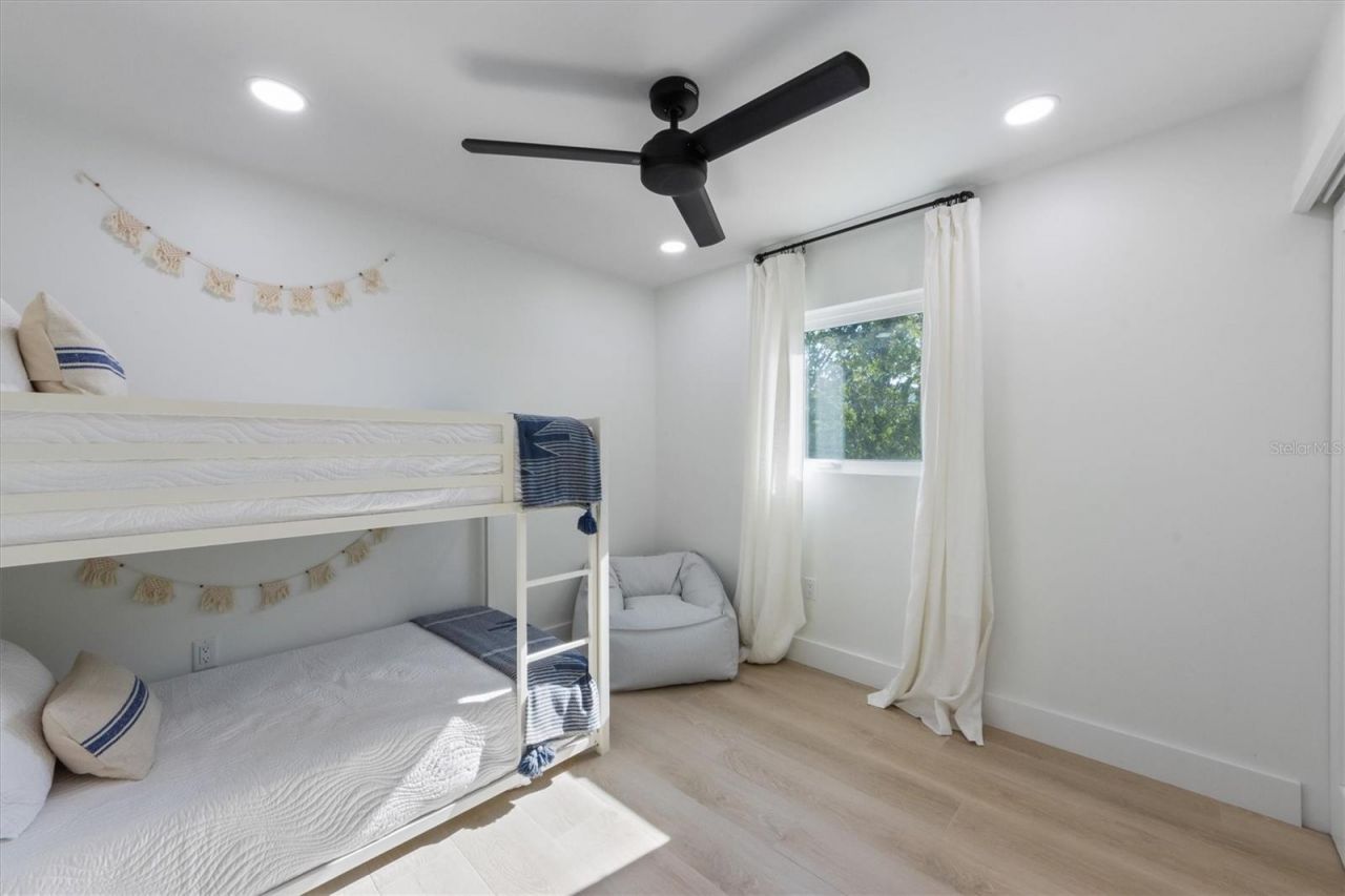 414 79th Street, Holmes Beach, FL 34217 Photo