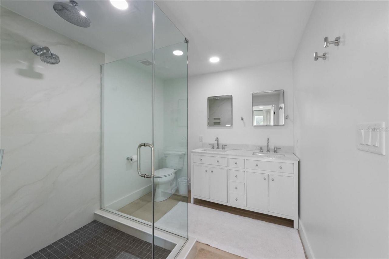 414 79th Street, Holmes Beach, FL 34217 Photo