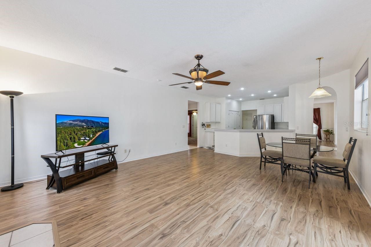 4489 Saddleworth Circle, Orlando, FL 32826 Photo