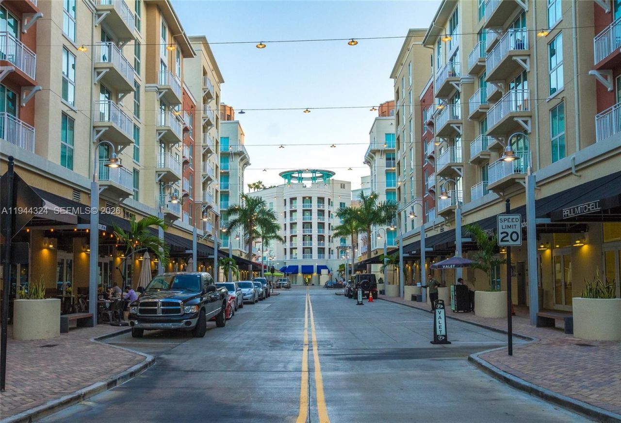 7280 SW 90th St, Unit 609, Miami, FL 33156 Photo