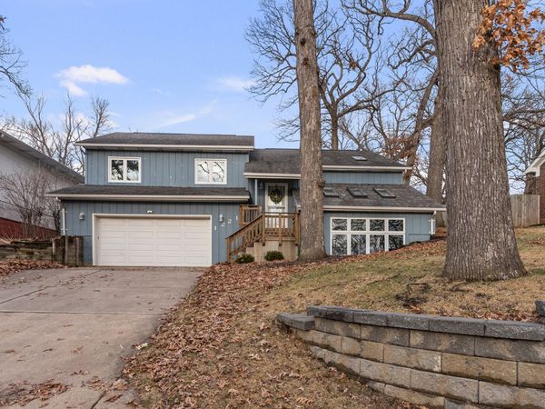 1221 20th Ave Way, East Moline, IL 61244