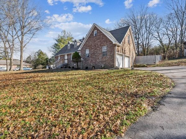 154 E Shady Trl, Old Hickory, TN 37138