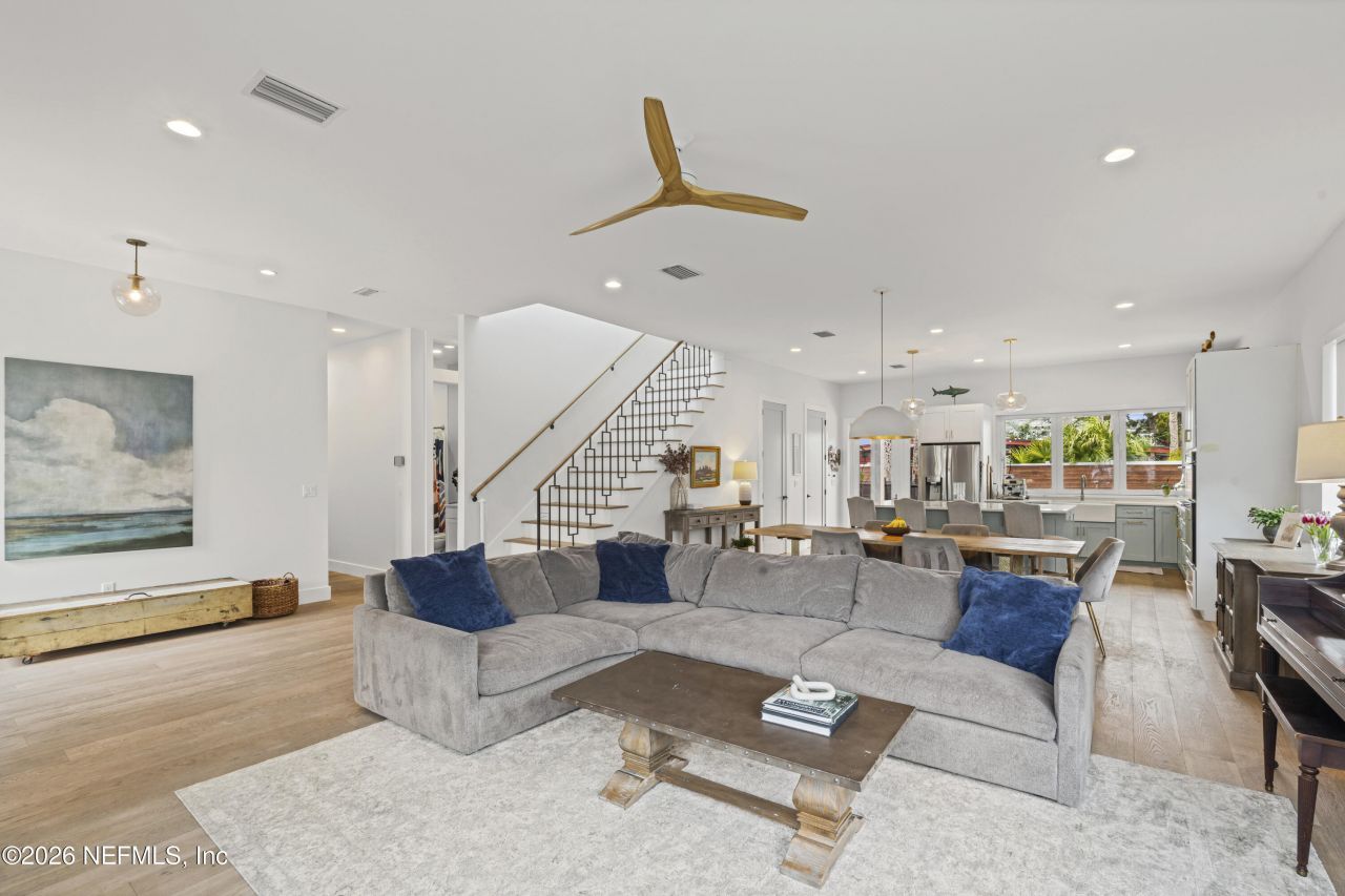 145 8th Street, Atlantic Beach, FL 32233 Photo