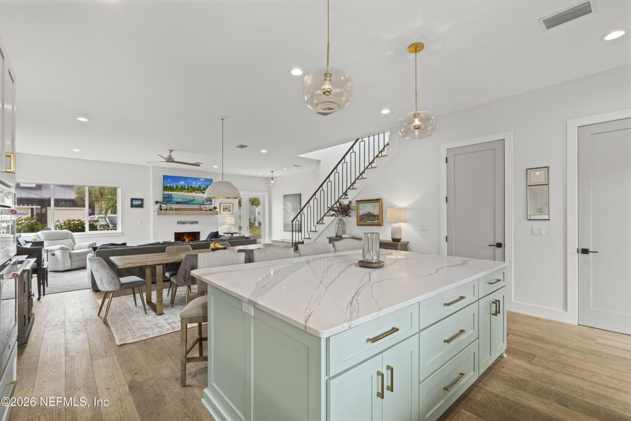 145 8th Street, Atlantic Beach, FL 32233 Photo