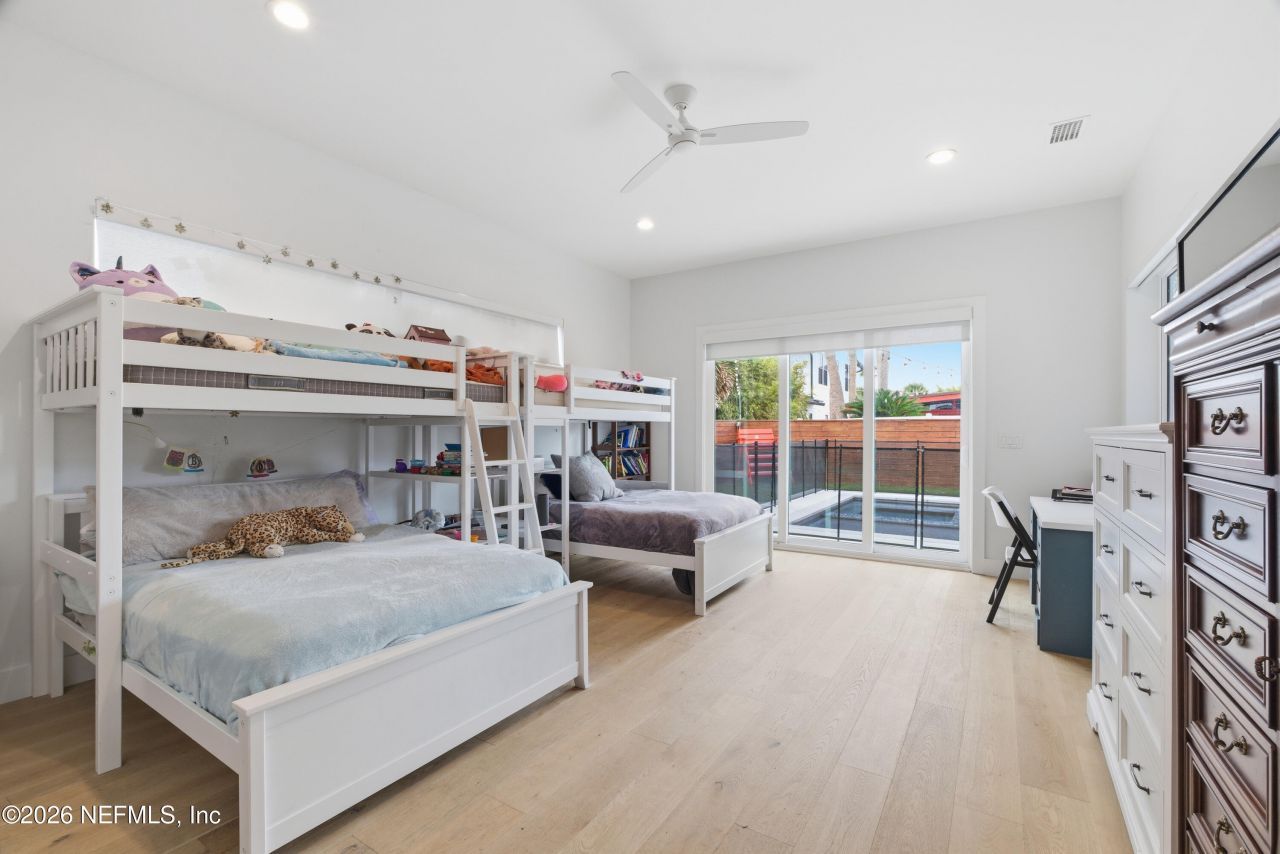 145 8th Street, Atlantic Beach, FL 32233 Photo