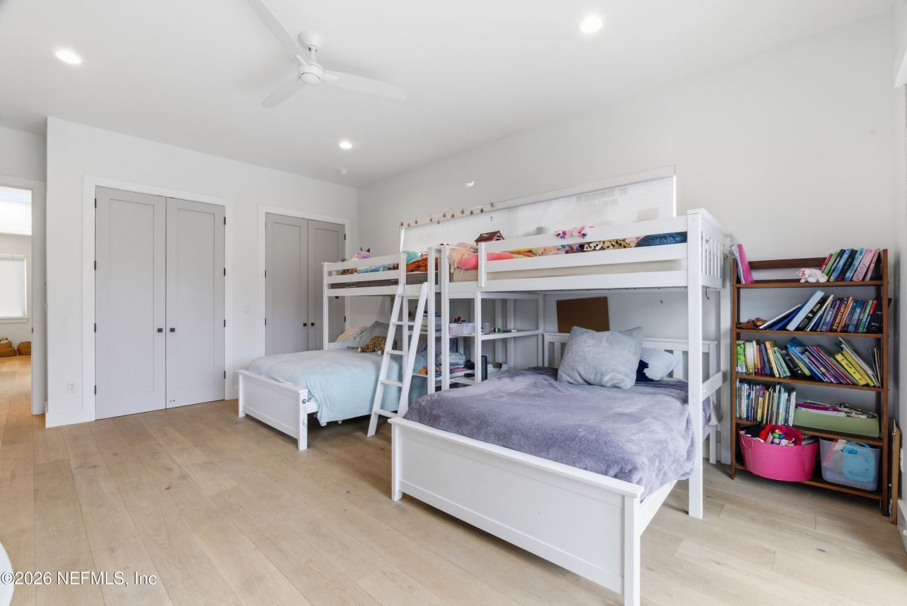 145 8th Street, Atlantic Beach, FL 32233 Photo