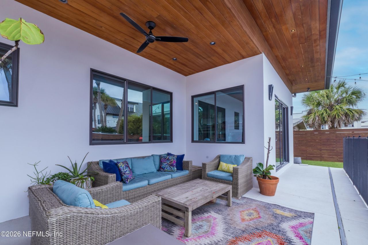 145 8th Street, Atlantic Beach, FL 32233 Photo