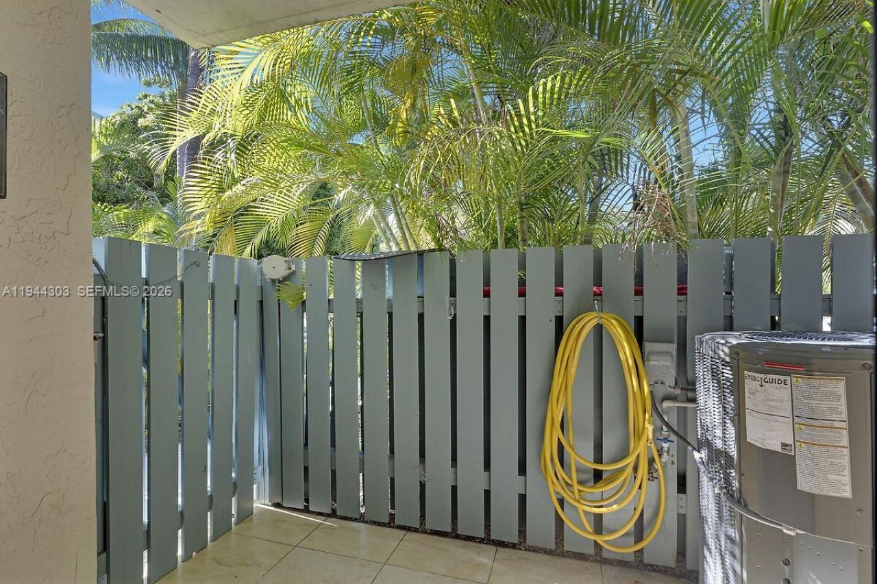 87200 Overseas Hwy , Unit M2, Plantation Key, FL 33036 Photo