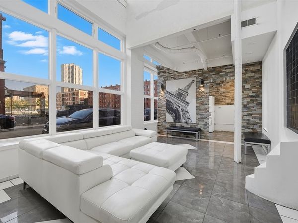 11-31 Park St, Unit 302, Springfield, MA 01103