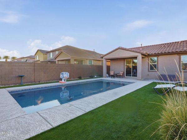 9142 W SELLS Drive, Phoenix, AZ 85037