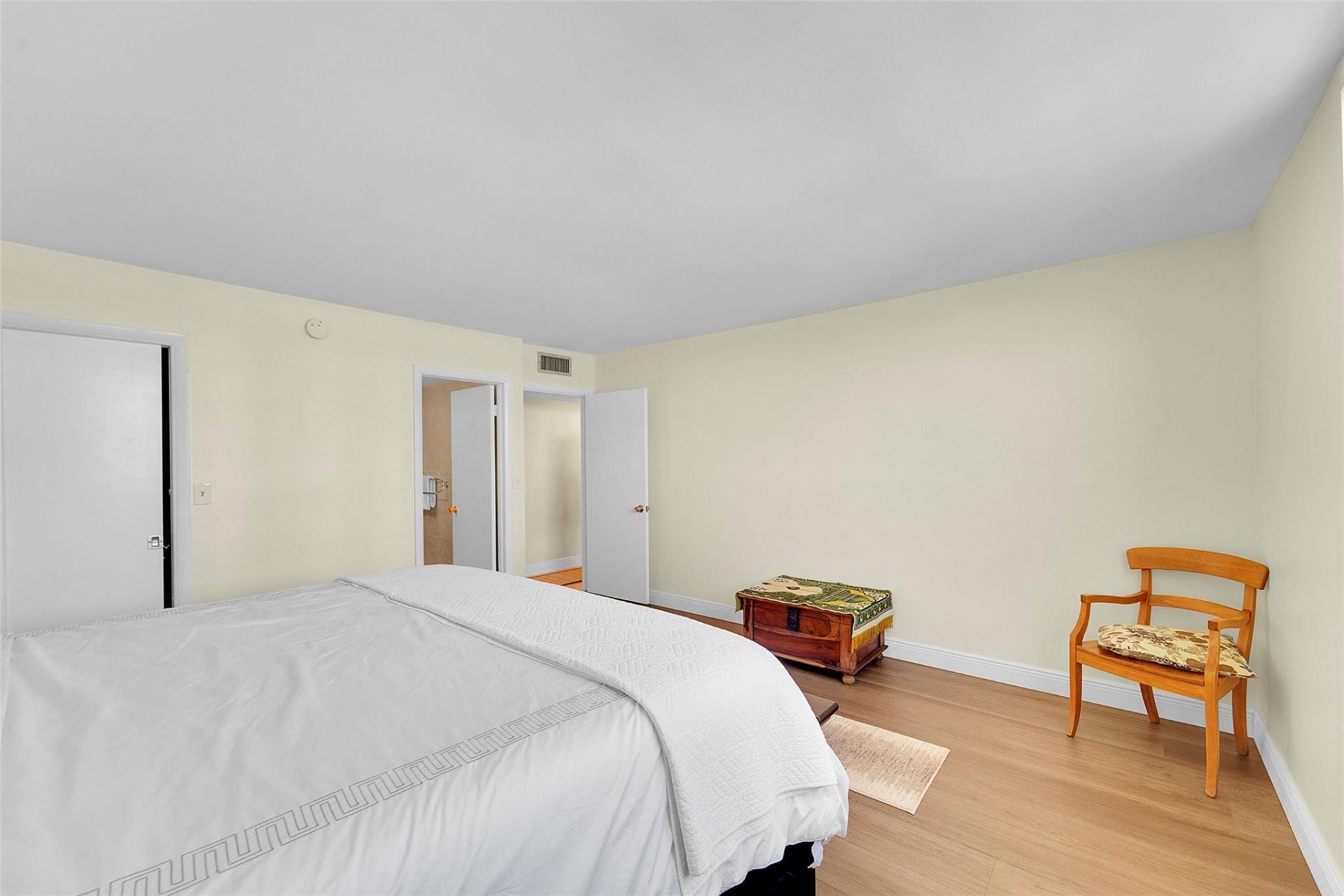 1401 S Ocean Drive, Unit 502, Hollywood, FL 33019 Photo