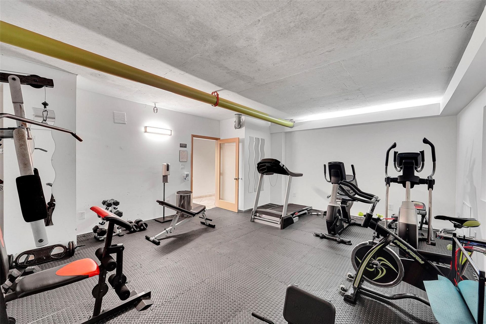 1401 S Ocean Drive, Unit 502, Hollywood, FL 33019 Photo