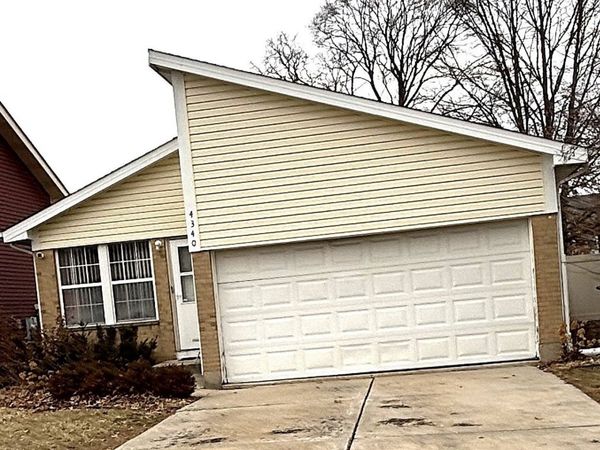 4340 Mayfair Court, Country Club Hills, IL 60478