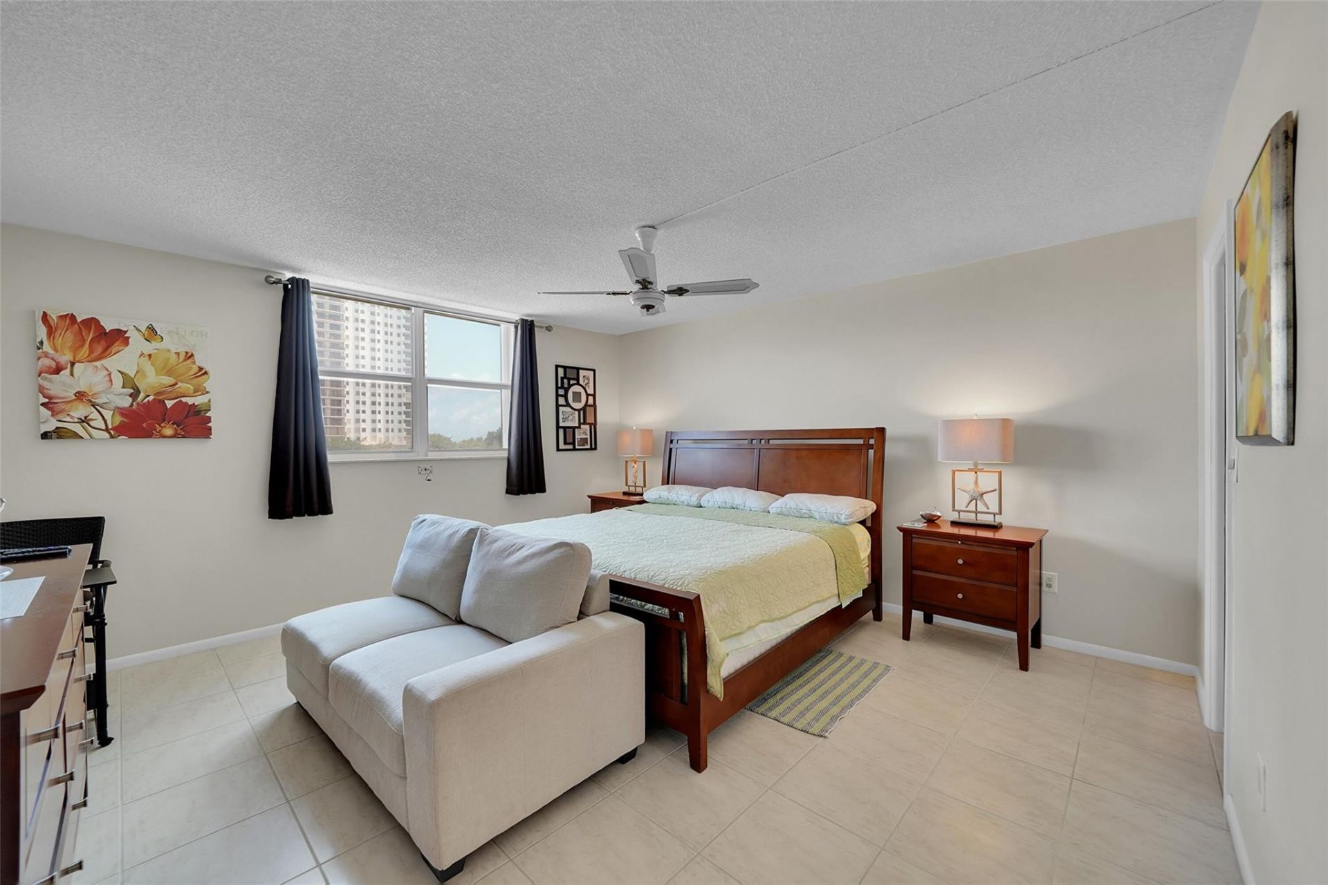 1401 S Ocean Drive, Unit 402, Hollywood, FL 33019 Photo