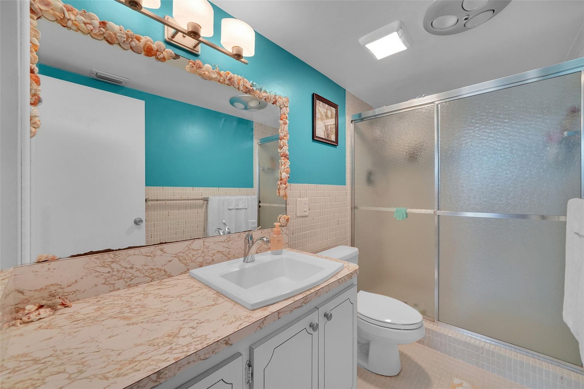 1401 S Ocean Drive, Unit 402, Hollywood, FL 33019 Photo