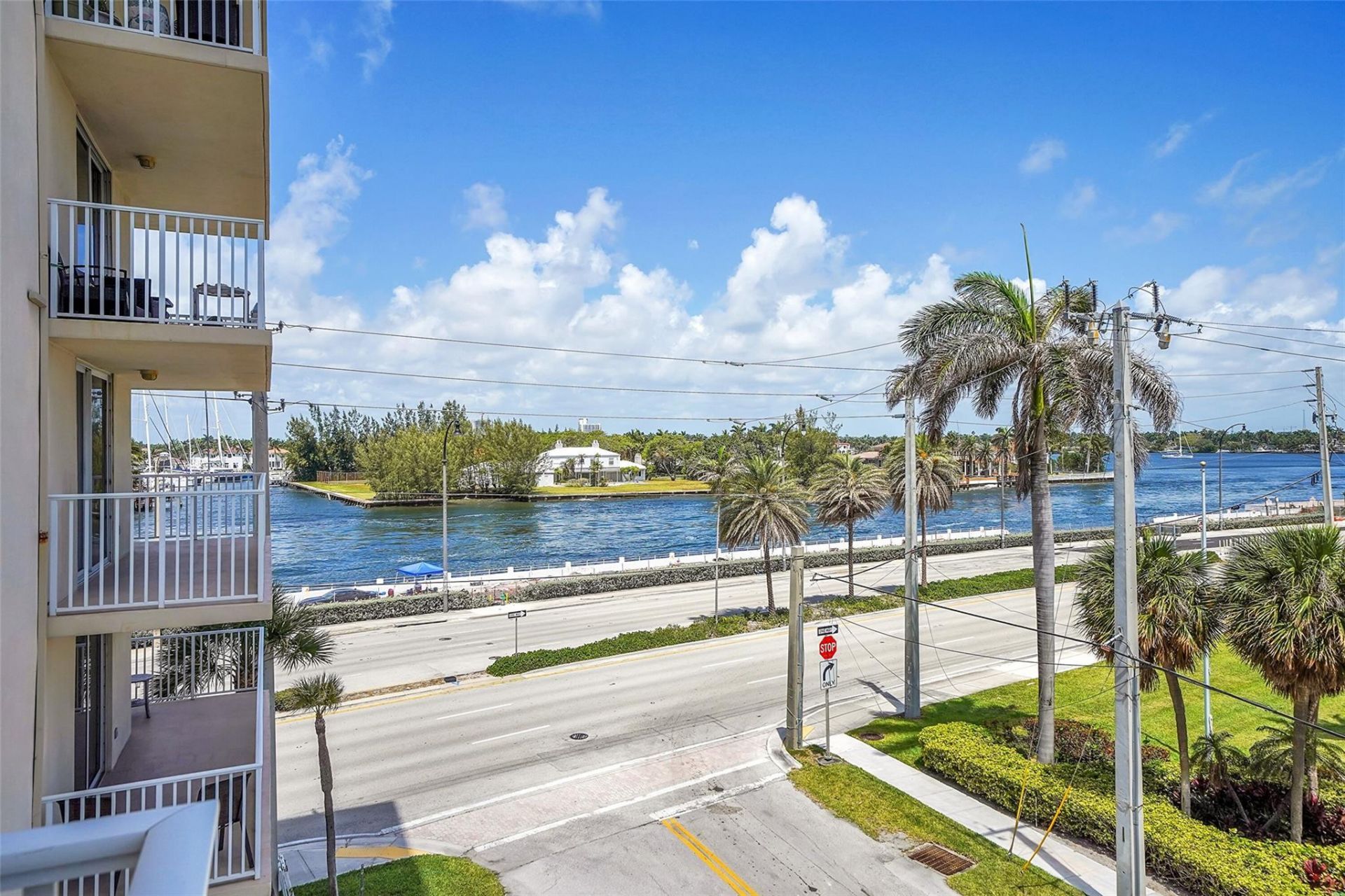 1401 S Ocean Drive, Unit 402, Hollywood, FL 33019 Photo