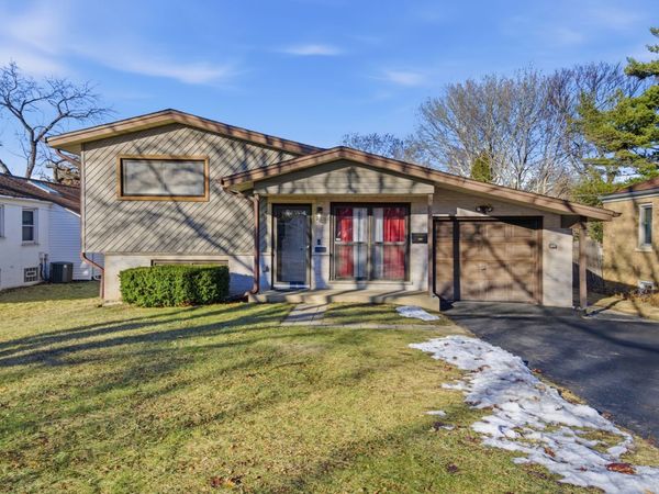 450 E Palatine Road, Palatine, IL 60074