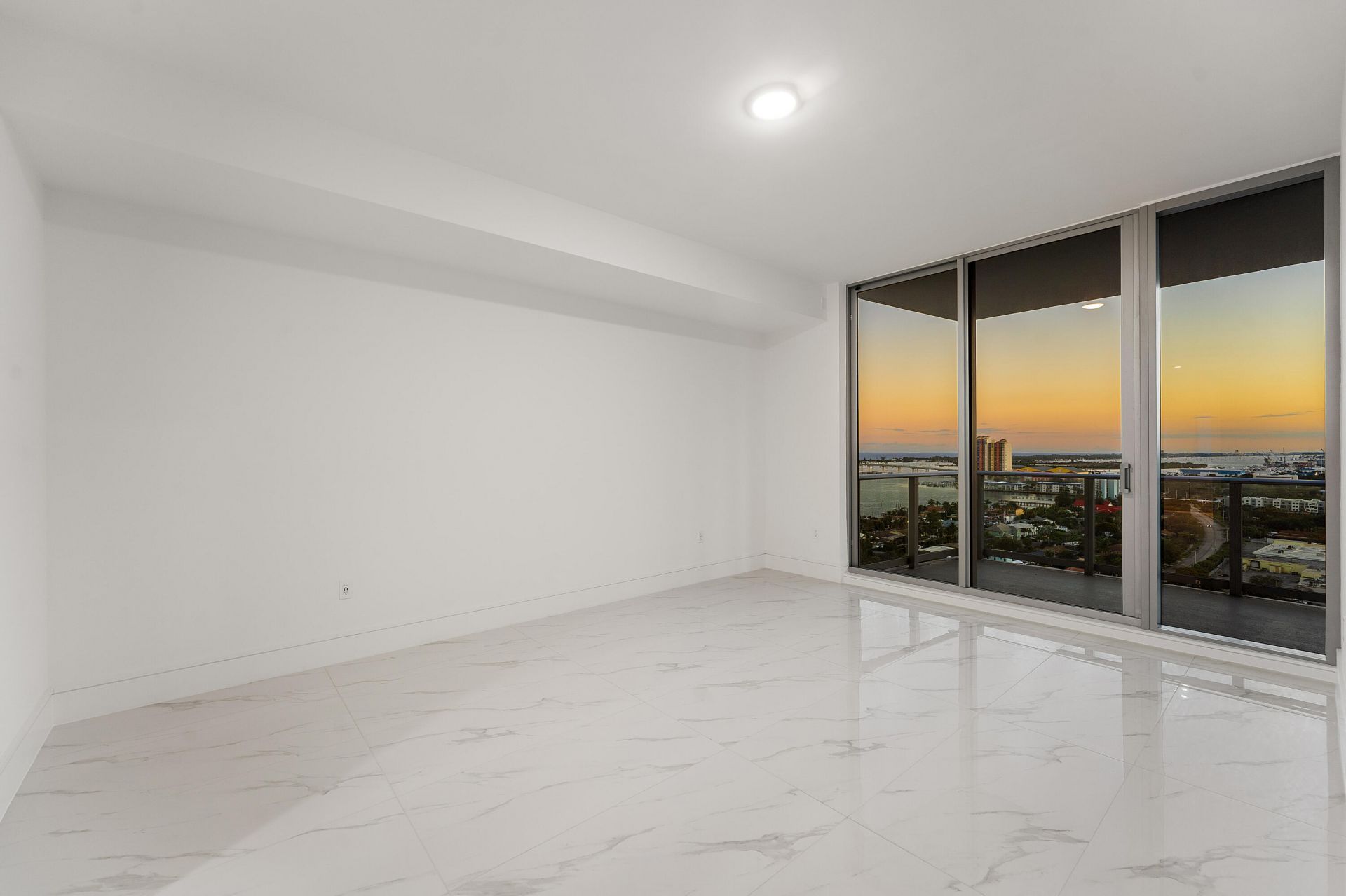 220 Lake Shore Drive, Unit 1911, Lake Park, FL 33403 Photo