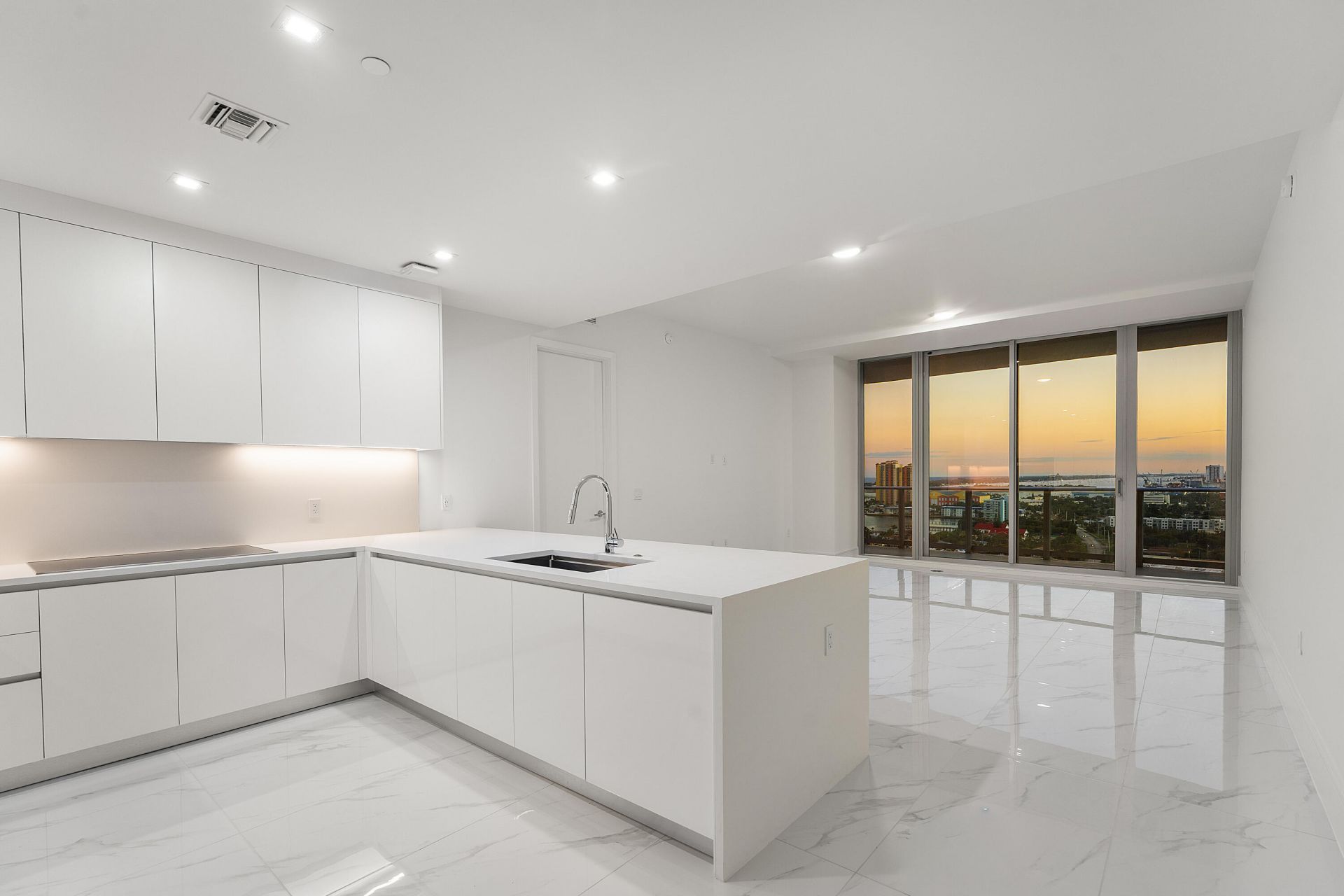 220 Lake Shore Drive, Unit 1911, Lake Park, FL 33403 Photo