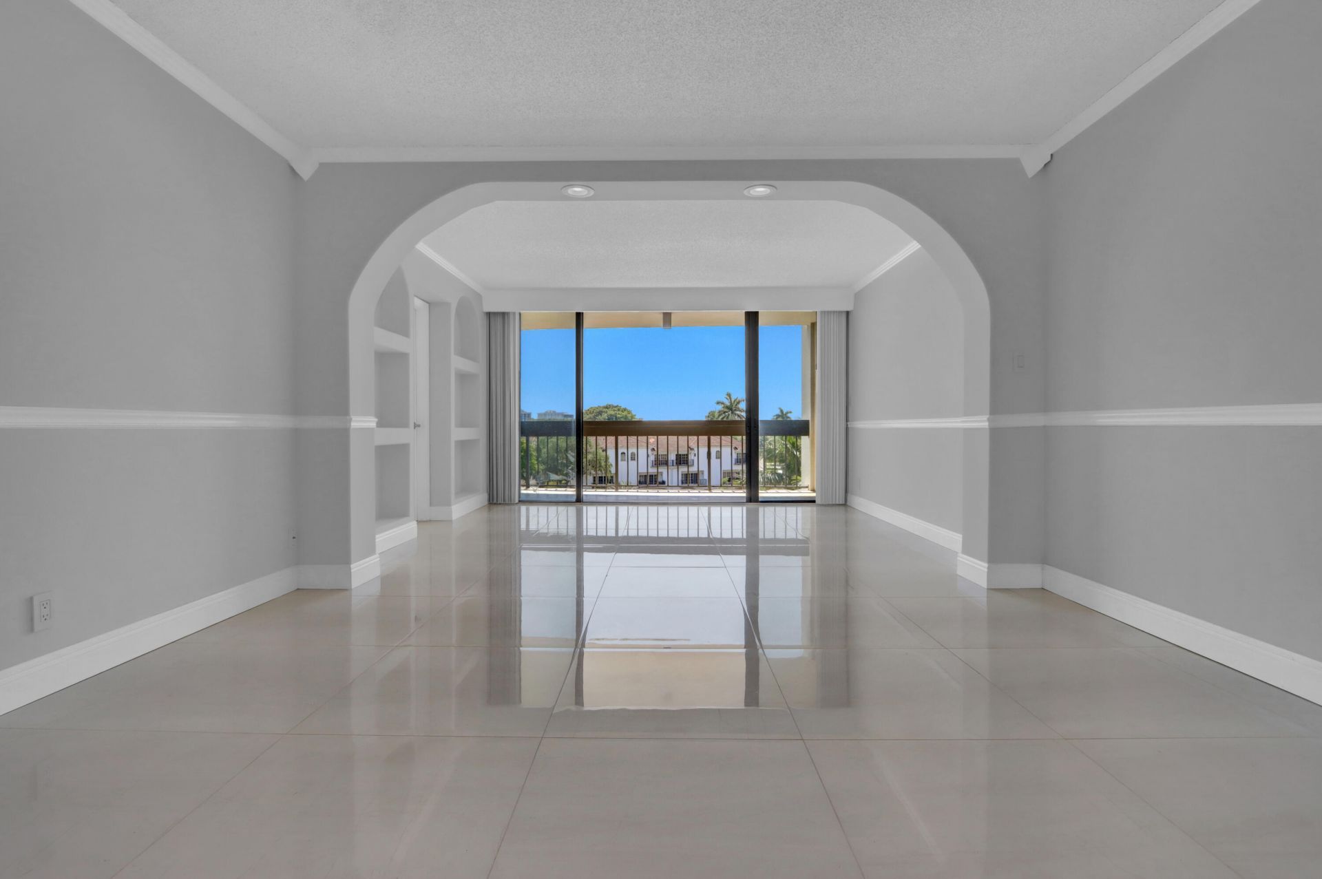 2000 Presidential Way, Unit 504, West Palm Beach, FL 33401 Photo