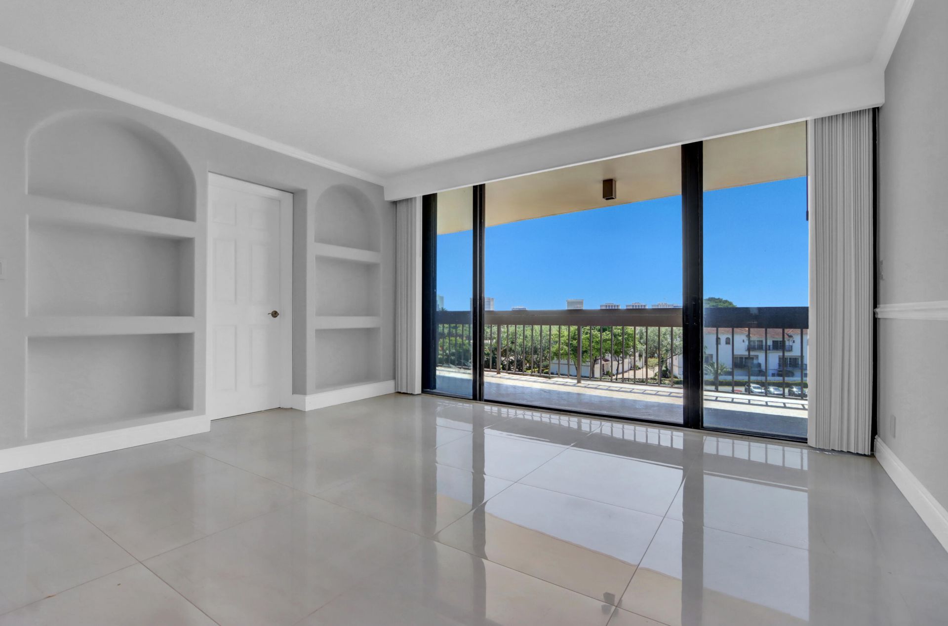 2000 Presidential Way, Unit 504, West Palm Beach, FL 33401 Photo