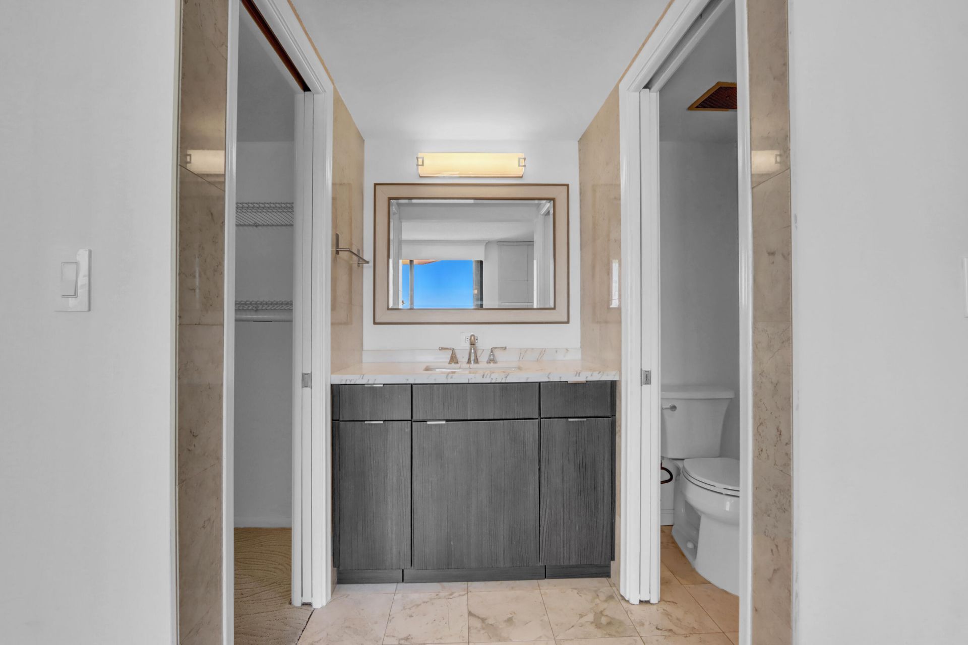 2000 Presidential Way, Unit 504, West Palm Beach, FL 33401 Photo