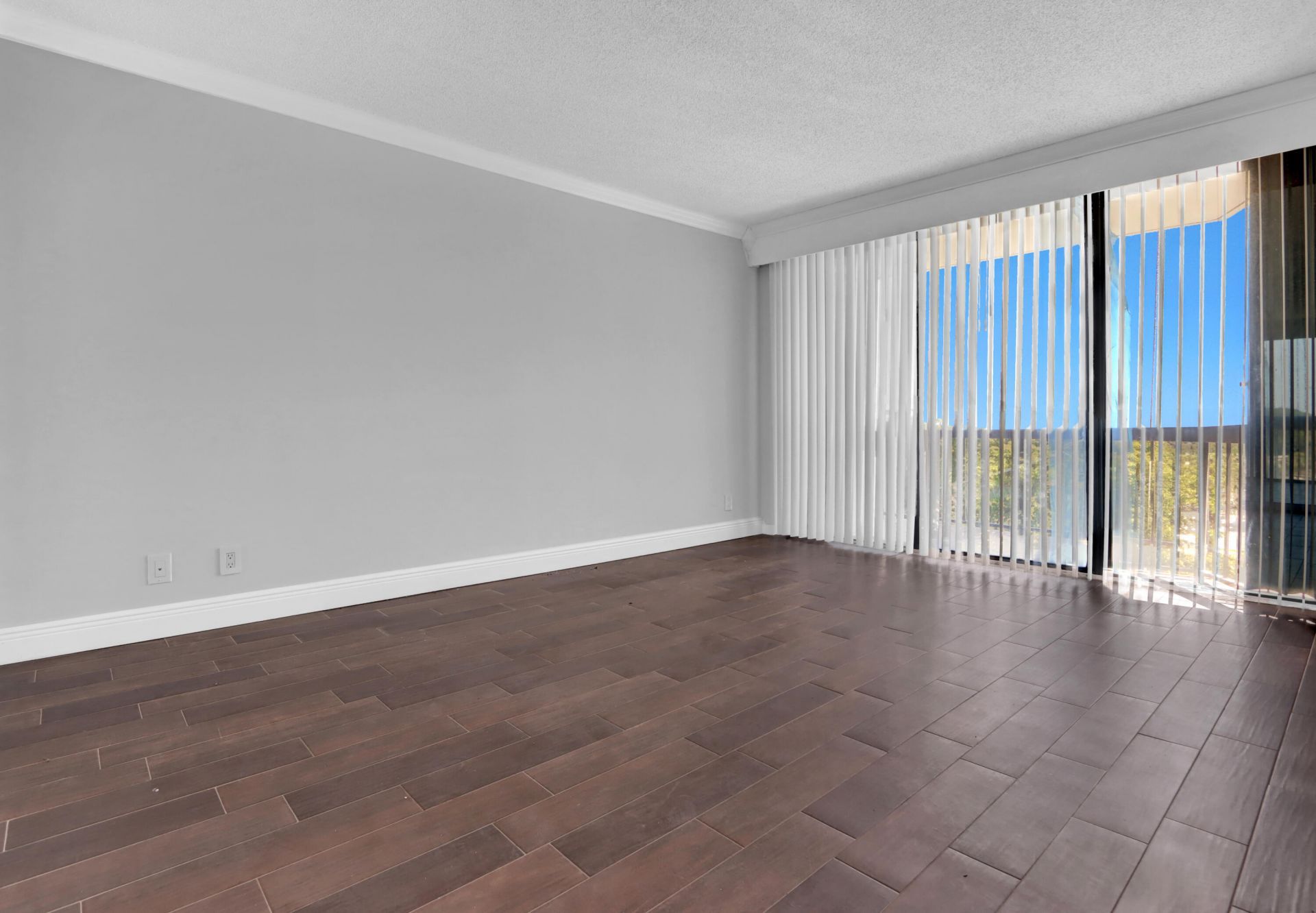 2000 Presidential Way, Unit 504, West Palm Beach, FL 33401 Photo