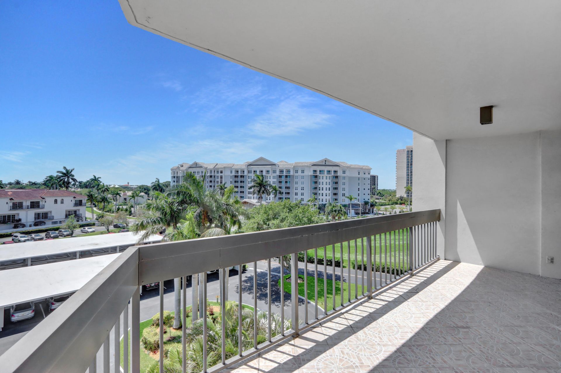 2000 Presidential Way, Unit 504, West Palm Beach, FL 33401 Photo