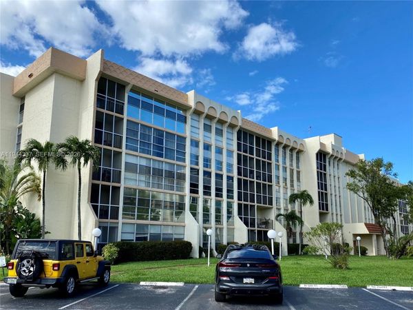 851 Three Islands Blvd, Unit 106, Hallandale Beach, FL 33009