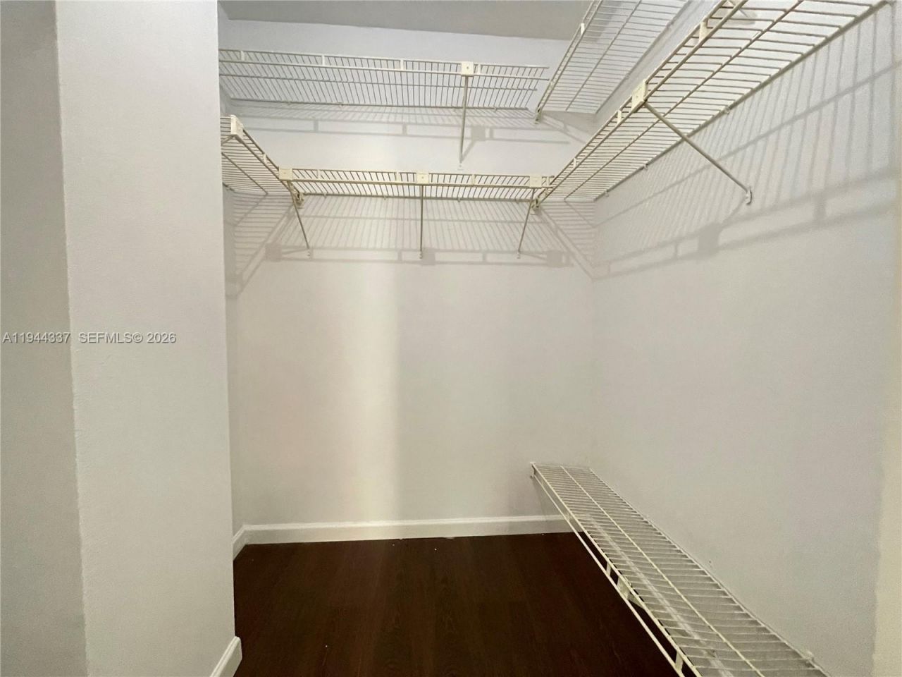 851 Three Islands Blvd, Unit 106, Hallandale Beach, FL 33009 Photo