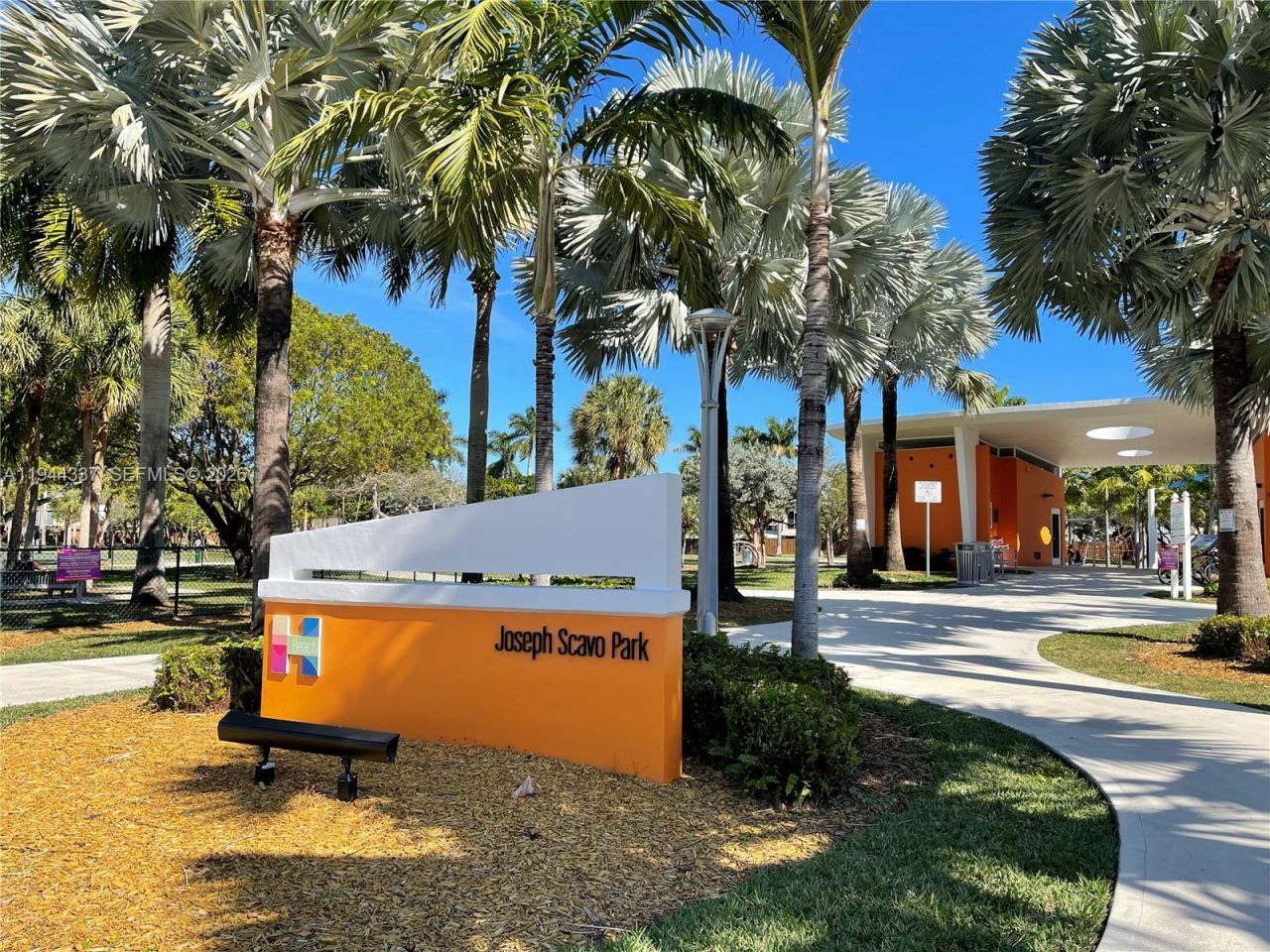 851 Three Islands Blvd, Unit 106, Hallandale Beach, FL 33009 Photo