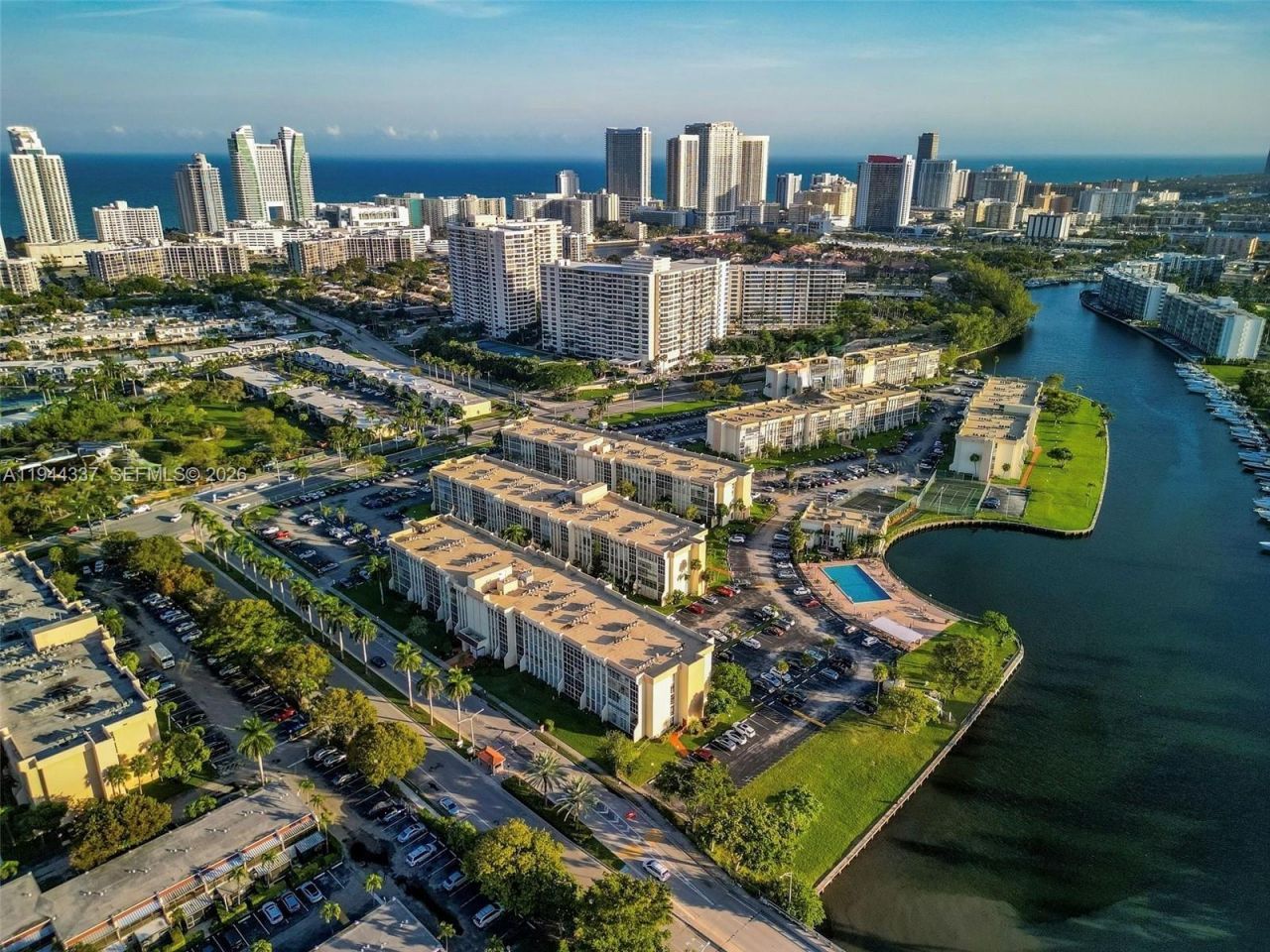 851 Three Islands Blvd, Unit 106, Hallandale Beach, FL 33009 Photo