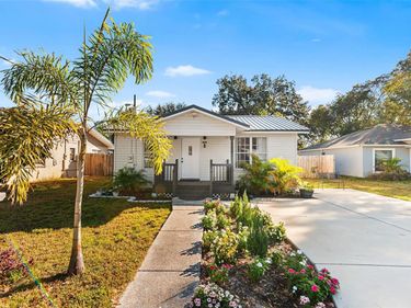 515 WALNUT STREET, AUBURNDALE, FL 33823