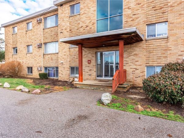 5200 Royalton Road, Unit 12A, North Royalton, OH 44133