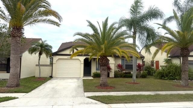 2344 SE Brekenridge Circle, Port Saint Lucie, FL 34952 Photo